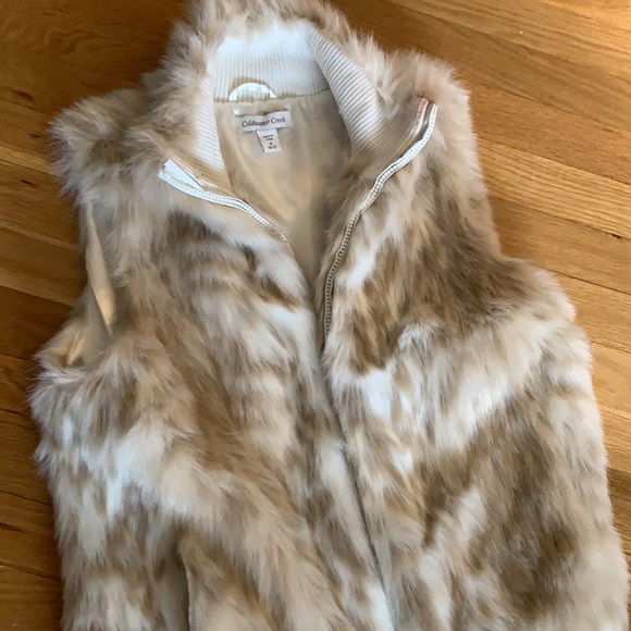 Fur vest - Picture 8 of 9